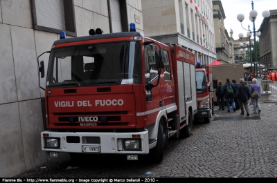 Iveco CityEuroFire 100E21 I serie
Vigili del Fuoco
Comando Provinciale di Milano-via Messina
AutoPompaSerbatoio allestimento Iveco-Magirus
VF 19973 
Parole chiave: Iveco CityEuroFire_100E21_Iserie VF19973