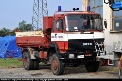 Iveco 190-26 4x4
Vigili del Fuoco
Comando Provinciale di Milano
Distaccamento di Bovisio Masciago (MB)
VF 15936
Parole chiave: Iveco 190-26_4x4 VF15936