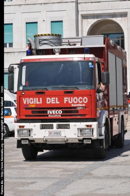 Iveco EuroTech 190E35 "One"
Vigili del Fuoco
Nucleo NBCR comando provinciale Milano Via Messina
VF 21923
Parole chiave: Iveco EuroTech_190E35_One VVF_Milano VF21923 VF21923