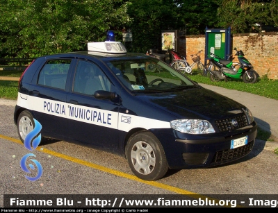 Fiat Punto III serie
Polizia Municipale Portogruaro VE
Parole chiave: Veneto (VE) Polizia_locale Punto_IIIserie