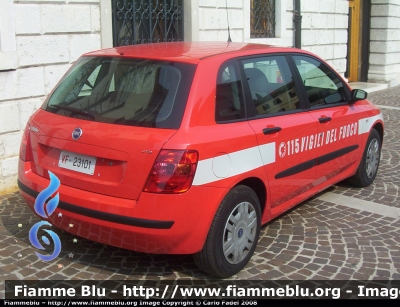 Fiat Stilo 5 porte 2° serie
variante senza lampeggianti
Parole chiave: Stilo vigili del fuoco