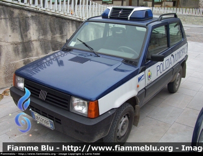 Fiat Panda 4x4 II serie
Polizia Locale
Longarone (BL)
Parole chiave: Fiat Panda_4x4_IIserie PL Longarone BL Veneto