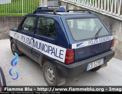 Fiat Panda 4x4 II serie
Polizia Locale
Longarone (BL)
Parole chiave: Fiat Panda_4x4_IIserie PL Longarone BL Veneto