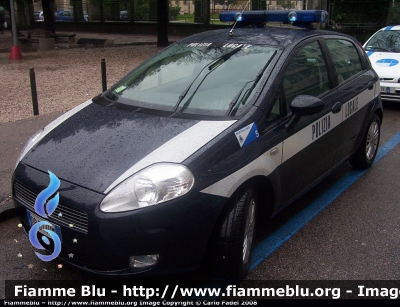 Fiat Grande Punto
Polizia Locale
Martellago (VE)
Allestita Focaccia
Parole chiave: Fiat Grande_Punto Polizia_Locale martellago venezia