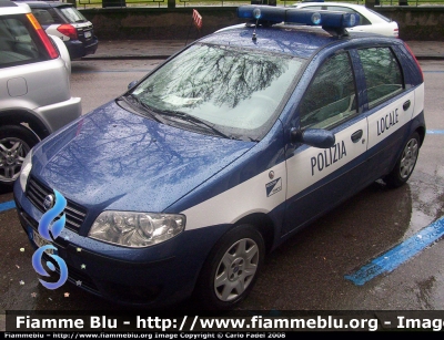 Fiat Punto III serie
Polizia Locale
Vedelago (TV)
livrea aggiornata Polizia Locale
Parole chiave: Fiat Punto_IIIserie