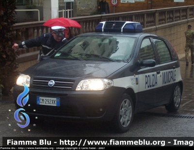 Punto 3° serie
Parole chiave: Punto 3serie Polizia Locale Adria Rovigo