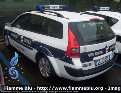 Renault Megane Grandtour II serie
Polizia Municipale - Stadtpolizei
Bolzano - Bozen
Parole chiave: Renault Megane_Grandtour_IIserie PM Bolzano Gemeindepolizei Bozen