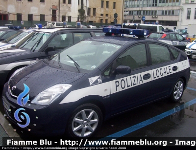 Toyota Prius
Polizia Locale
Jesolo (VE)

Parole chiave: Toyota Prius PL_Jesolo Venezia Veneto