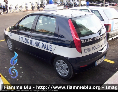 Punto 3° serie
Parole chiave: Punto 3serie Polizia Municipale Portogruaro Venezia