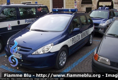 Peugeot 307 SW I serie
Polizia Locale
Resana (TV)
Parole chiave: Peugeot 307_SW_Iserie