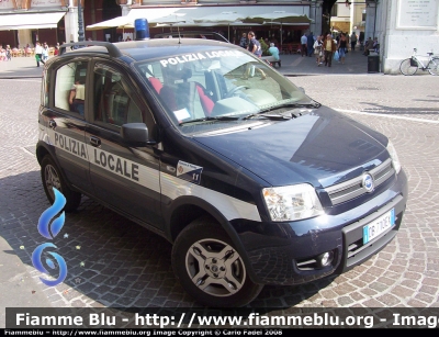 Fiat Nuova Panda 4x4
Polizia Locale
Treviso
Parole chiave: Fiat Nuova_Panda_4x4