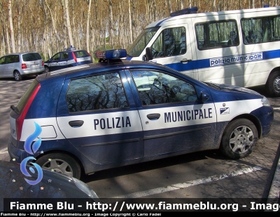 Fiat Punto III serie
Polizia Locale
Vedelago (TV)
livrea vecchia Polizia Municipale
Parole chiave: Fiat Punto_IIIserie