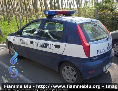 Fiat Punto III serie
Polizia Locale
Vedelago (TV)
livrea vecchia Polizia Municipale
Parole chiave: Fiat Punto_IIIserie