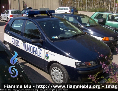 Fiat Punto II serie
Polizia Locale
Cona Veneta (VE)
Parole chiave: Fiat Punto_IIserie Polizia_Municipale Cona_Veneta