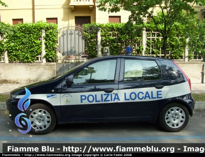 Fiat Punto II serie
Polizia Locale
Codognè (TV)
Parole chiave: Fiat Punto_IIserie