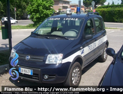 Fiat Nuova Panda 4x4 Climbing
Polizia Locale
Unione Padova Sud
(sciolta)
Parole chiave: Fiat Nuova_Panda_4x4_Climbing