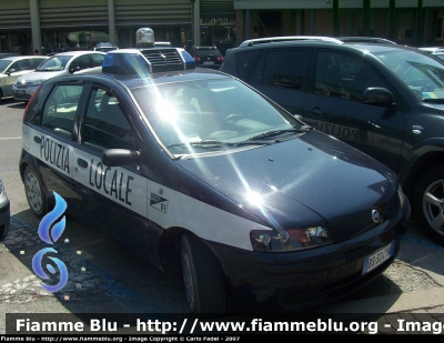 Fiat Punto II serie
Polizia Locale
Volpago del Montello (TV)
livrea aggiornata Polizia Locale
Parole chiave: Fiat Punto_IIserie