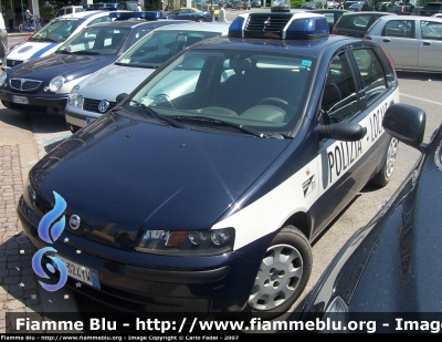 Fiat Punto II serie
Polizia Locale
Volpago del Montello (TV)
livrea aggiornata Polizia Locale
Parole chiave: Fiat Punto_IIserie