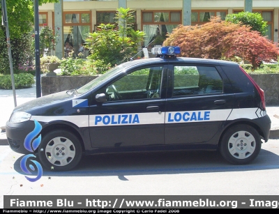 Fiat Punto III serie
Polizia Locale
Mira (VE)
Parole chiave: Fiat Punto_IIIserie PL Mira Venezia