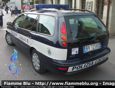 Fiat Marea Weekend II serie
Polizia Locale
Riese Pio X (TV)
livrea aggiornata Polizia Locale
Parole chiave: Fiat Marea_Weekend_IIserie