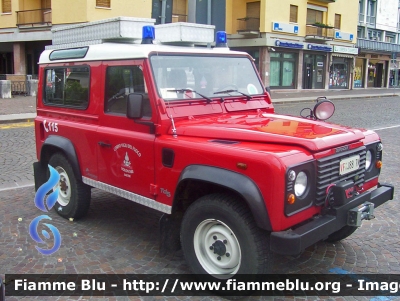 Land Rover Defender 90
Vigili del Fuoco
Corpo Volontario di Salter
Distretto di Fondo (TN)
VF J88 TN
Parole chiave: Land-Rover Defender_90 VFJ88TN