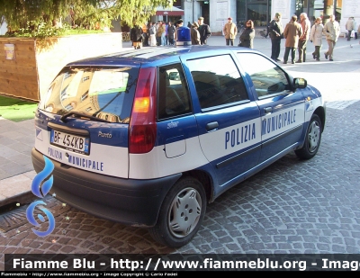 Fiat Punto I serie
Polizia Locale
Zenson di Piave (TV)
Parole chiave: Fiat Punto_Iserie