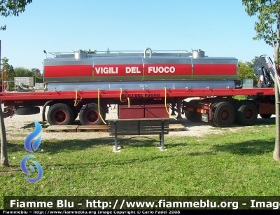 Iveco 330-35
Vigili del Fuoco
Comando Provinciale di Treviso
VF 15560
Parole chiave: Iveco 330-35 VF15560