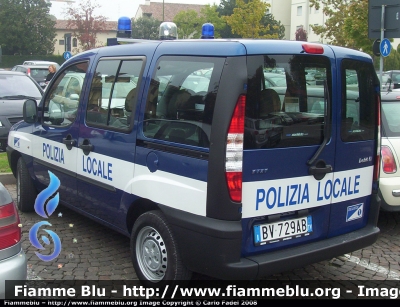 Fiat Doblò I serie
Polizia Locale
Gorgo al Monticano (TV)
livrea aggiornata Polizia Locale
Parole chiave: Fiat Doblò_Iserie