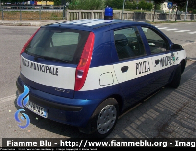 Fiat Punto II serie
Polizia Locale
Pedavena (BL)
Parole chiave: Fiat Punto_IIserie Polizia_Municipale Pedavena Belluno