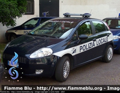 Fiat Grande Punto
Polizia Locale
Cornuda (TV)
Parole chiave: Fiat Grande_Punto