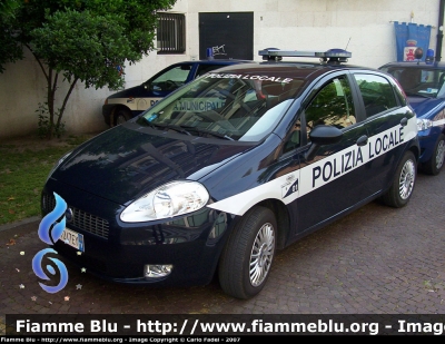 Fiat Grande Punto
Polizia Locale
Cornuda (TV)
Parole chiave: Fiat Grande_Punto