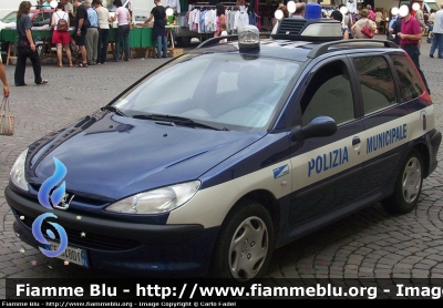 Peugeot 206 SW
Polizia Locale
Belluno
Parole chiave: Peugeot 206_SW Belluno