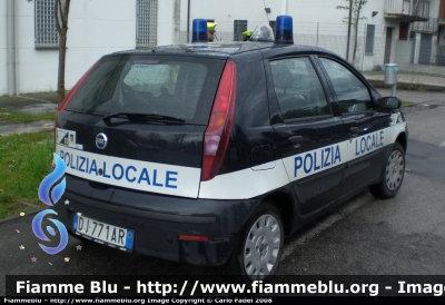 Fiat Punto III serie
Polizia Locale
San Biagio di Callalta (TV)
Parole chiave: Fiat Punto_IIIserie