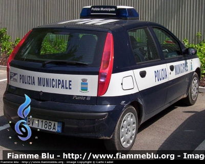 Fiat Punto II serie
Polizia Locale
Strà (VE)
Parole chiave: Fiat Punto_IIserie PL_Strà