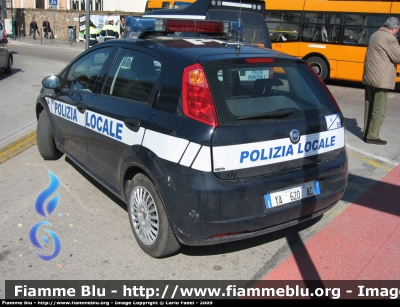 Fiat Grande Punto
Polizia Locale
Venezia
Allestimento Ciabilli
POLIZIA LOCALE YA 620 AC 
Parole chiave: Fiat Grande_Punto POLIZIALOCALEYA620AC PL_Venezia