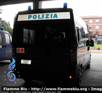 Fiat Ducato X250
Polizia di Stato
Gruppo Sportivo Fiamme Oro
Polizia F8001
Parole chiave: Fiat Ducato_X250 PoliziaF8001