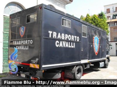 Iveco 175-24
Carabinieri
Reparto a Cavallo Milano
CC 702BP
Parole chiave: Iveco 175-24 Carabinieri CC702BP