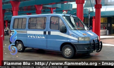 Fiat Ducato II Serie 
Polizia di Stato
Reparto Mobile 
Milano
Polizia E1561
Parole chiave: Fiat Ducato_IISerie PoliziaE1561