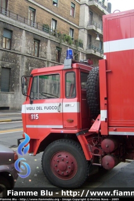 Iveco 90PC
Vigili del Fuoco
Comando Provinciale di Milano
Carro Crolli
VF 13331
Parole chiave: Iveco 90PC VF13331