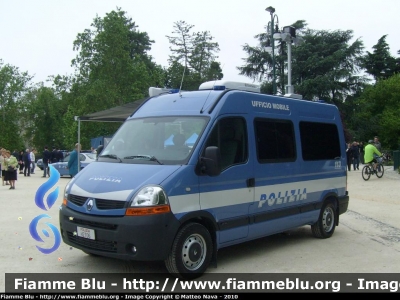 Renault Master III serie
Polizia di Stato
Polizia H2706
Parole chiave: Renault Master_IIIserie PoliziaH2706 festa_della_polizia_2010