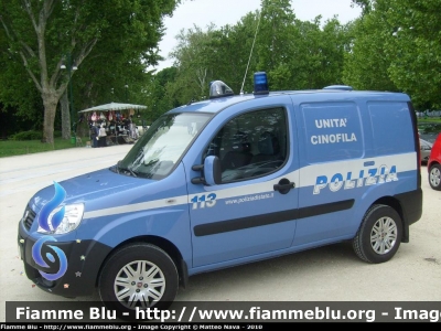 Fiat Doblò II serie
Polizia di Stato
Unità Cinofile
Allestimento Elevox
Polizia H1497

Parole chiave: Fiat_Doblò_II_serie Polizia_H1497 festa_della_polizia_2010