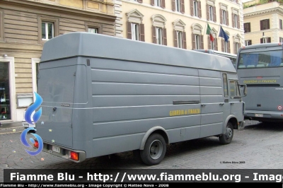 Iveco 60-11 TurboZeta
Guardia di Finanza
GdiF 795AG
Parole chiave: Iveco 60-11_TurboZeta GdiF795AG