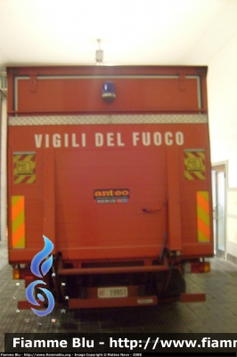 Iveco EuroCargo 60E14 I serie
Vigili del Fuoco
Comando Provinciale di Roma
Polisoccorso-Carro Sollevamenti
VF 19951
Parole chiave: Iveco EuroCargo_60E14_Iserie VF19951