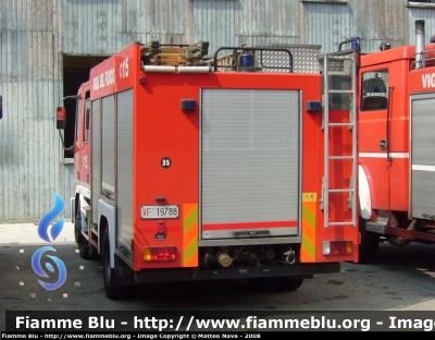 Iveco CityEuroFire 100E21 I Serie
Vigili del Fuoco 
Comando Provinciale di Milano-via Messina
AutoPompaSerbatoio allestimento Iveco-Magirus
VF 19788
Parole chiave: Iveco CityEuroFire_100E21_Iserie VF19788