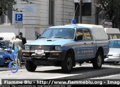 Mitsubishi L200 II serie
Polizia di Stato
Polizia D6357
Parole chiave: Mitsubishi L200_IIserie PoliziaD6357 festa_della_polizia_2009