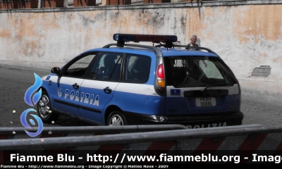 Fiat Marea Weekend I serie
Polizia di Stato
polizia Stradale
POLIZIA D6886
Esemplare Dotato di Radiogoniometro
Parole chiave: Fiat Marea_Weekend_Iserie PoliziaD6886 Festa_della_polizia_2009