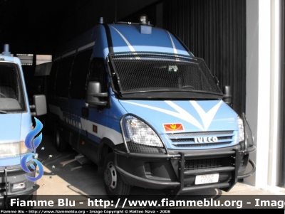 Iveco Daily IV serie
Polizia di Stato 
Rep. Mobile 
Padova
Parole chiave: Iveco Daily_IVserie PS Reparto_Mobile Padova