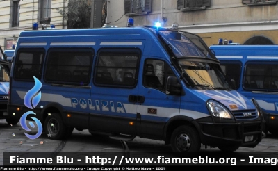 Iveco Daily IV Serie
Polizia di Stato
Reparto Mobile Milano
Polizia F7805

Parole chiave: Iveco Daily_IVserie PoliziaF7805