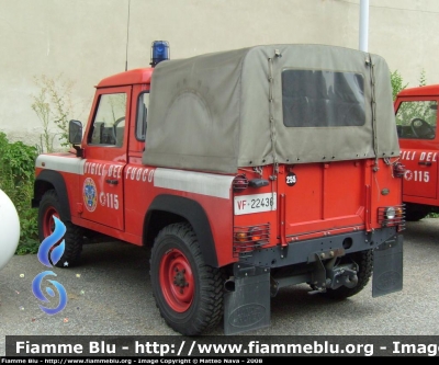 Land Rover Defender 90
Vigili del Fuoco
Comando Prov. Milano Via Messina
VF 22436
Parole chiave: Land-Rover Defender_90 VF22436