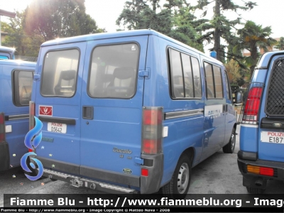 Fiat Ducato II Serie 
Polizia di Stato  
Rep. Mobile 
Padova
Parole chiave: Fiat Ducato II Serie Polizia di Stato Rep. Mobile Padova